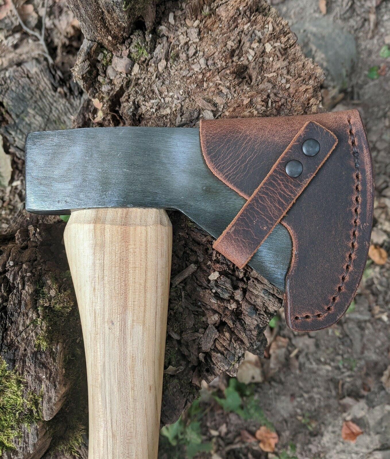 Snow & Nealley Camping Axe Leather Sheath Mask (Axe Not Included) Hudson Bay - 3.5lb Single Bit - Penobscot Bay